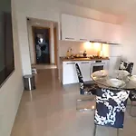 Nina *